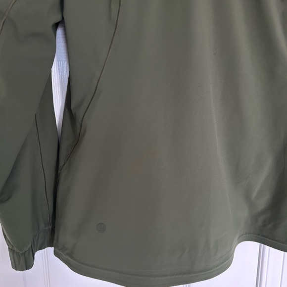 Lululemon Athletica Full Zip up Jacket CA 35801/RN 106259 E4 - Women’s Sz 4 - Picture 8 of 11